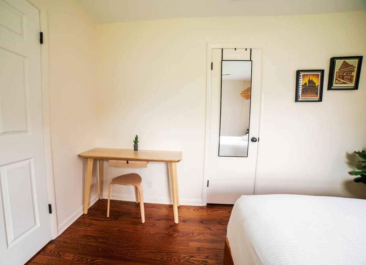 Cozy Getaway Mins To Downtown, Broadway Airport Holiday home Nashville