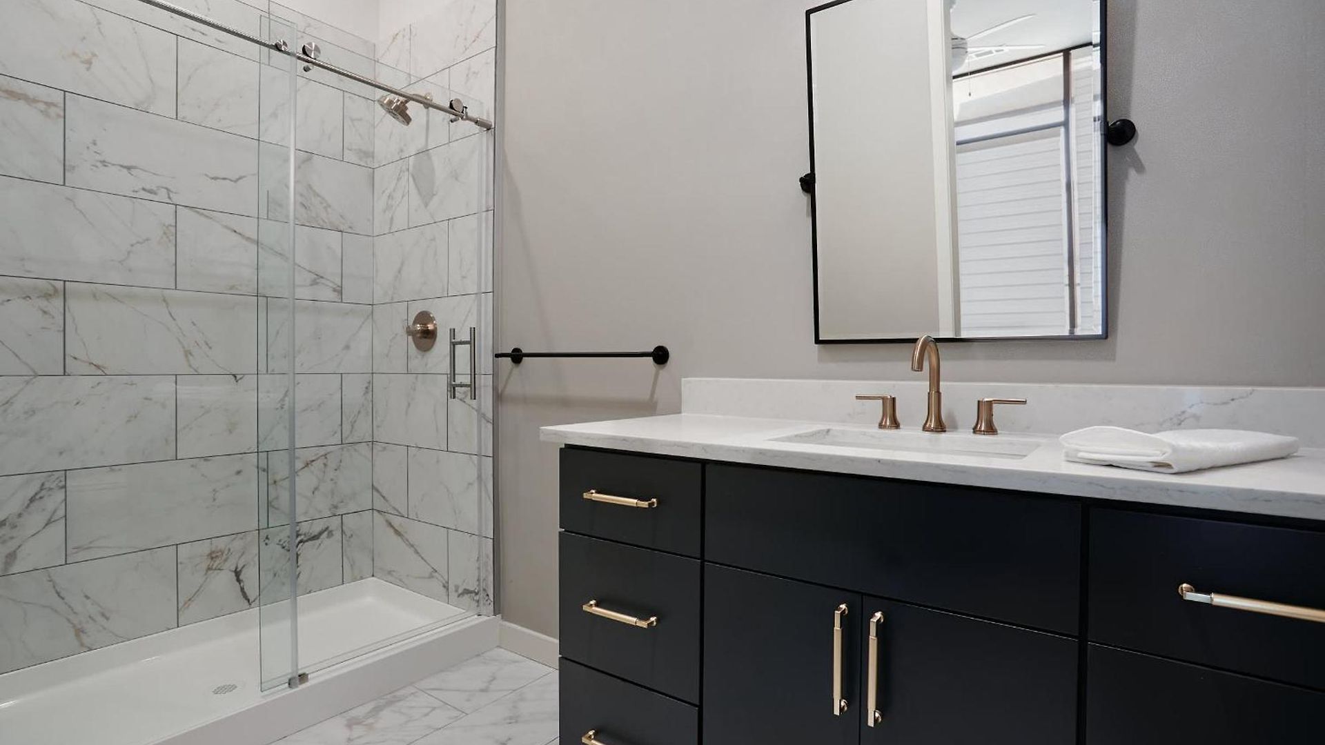 Holiday home Modern Music Row With King & Queen Bedrooms + Private Balcony Pool & Fitness Center Walk To Rca B & Local Dining Under 2 Miles To Broadway Garage Parking Elevator Access 24 Hr Hospitality Nashville