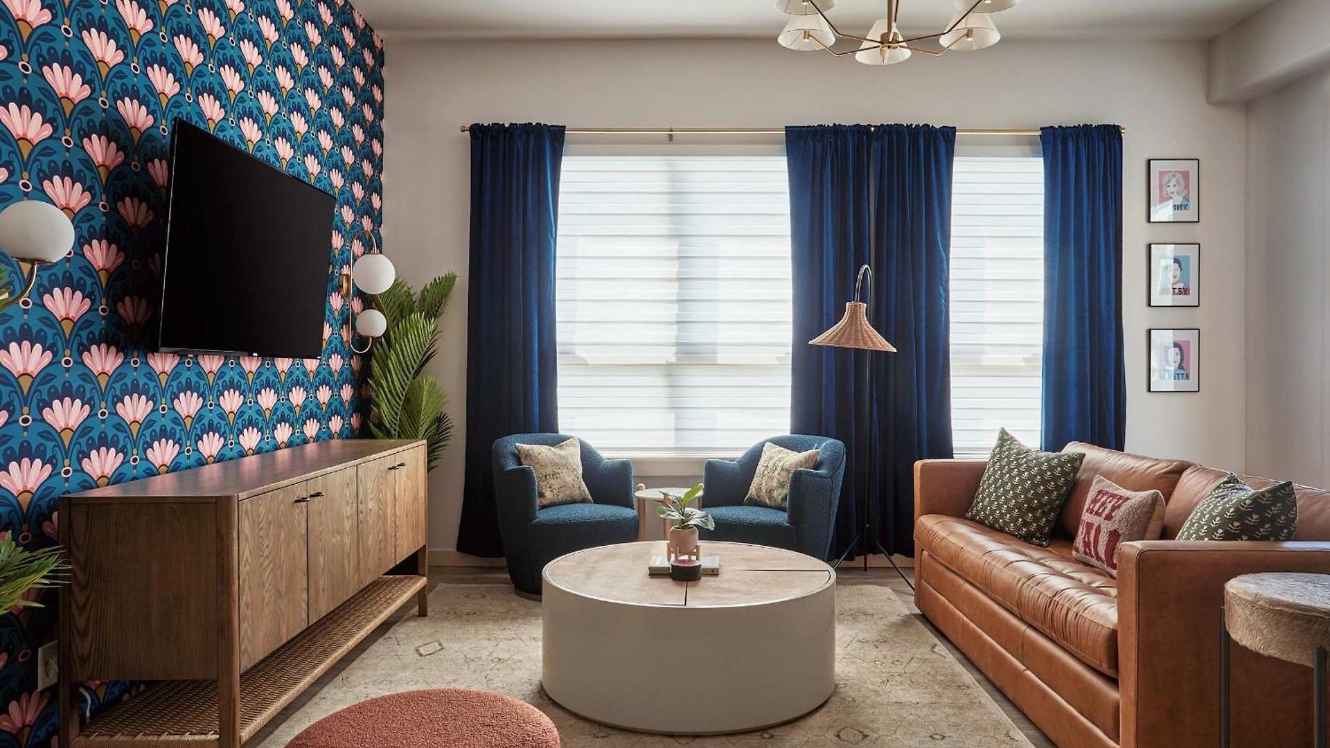 Modern Music Row With King & Queen Bedrooms + Private Balcony Pool & Fitness Center Walk To Rca B & Local Dining Under 2 Miles To Broadway Garage Parking Elevator Access 24 Hr Hospitality Nashville