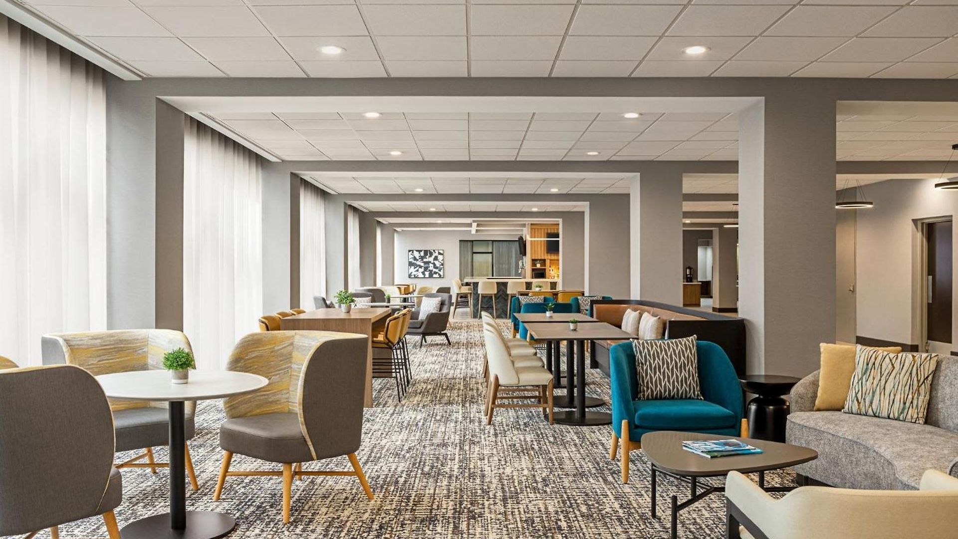 Downtown - Stadium By Ihg Hotel