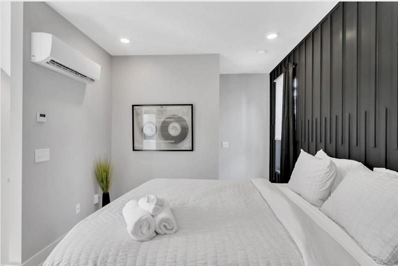 10 Min Drive Downtown, Roof Deck, Pet Friendly Holiday home Nashville