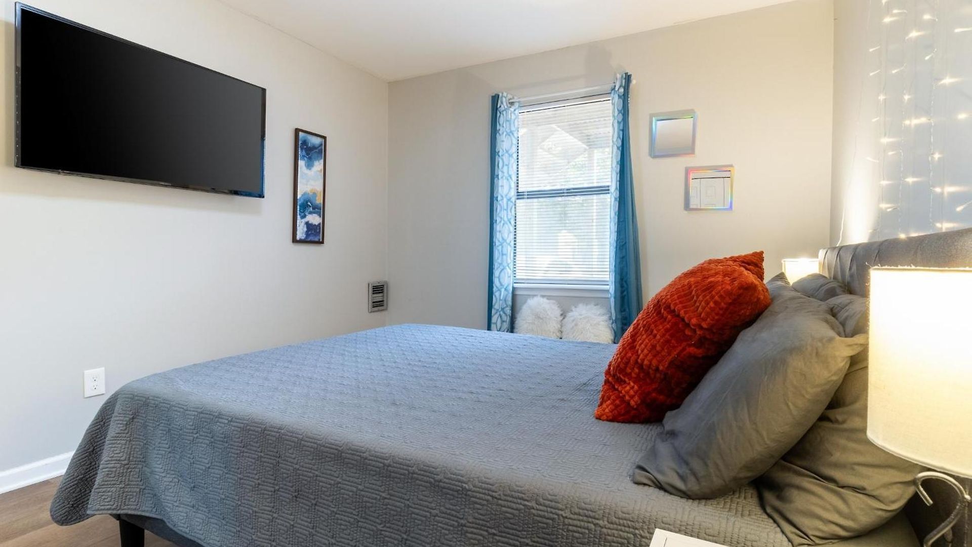 Downtown 1br With Full Kitchen, Pet-friendly Apartment