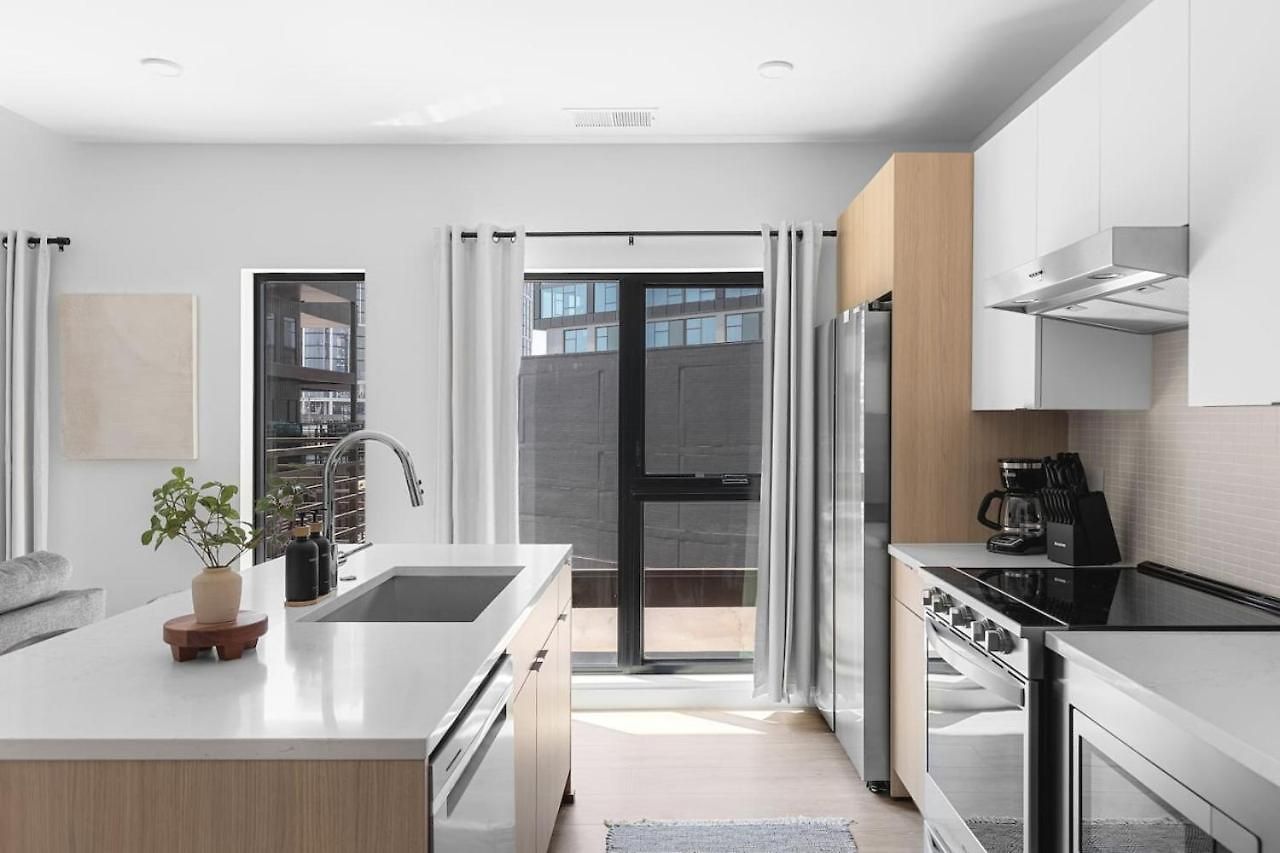 Apartment Luxury Penthouse With 2 Floors Pool Patio Gym Walk To Broadway *