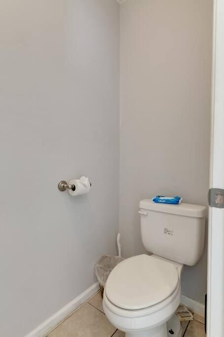 Prime Location With Balcony Near Broadway And Golf * Nashville