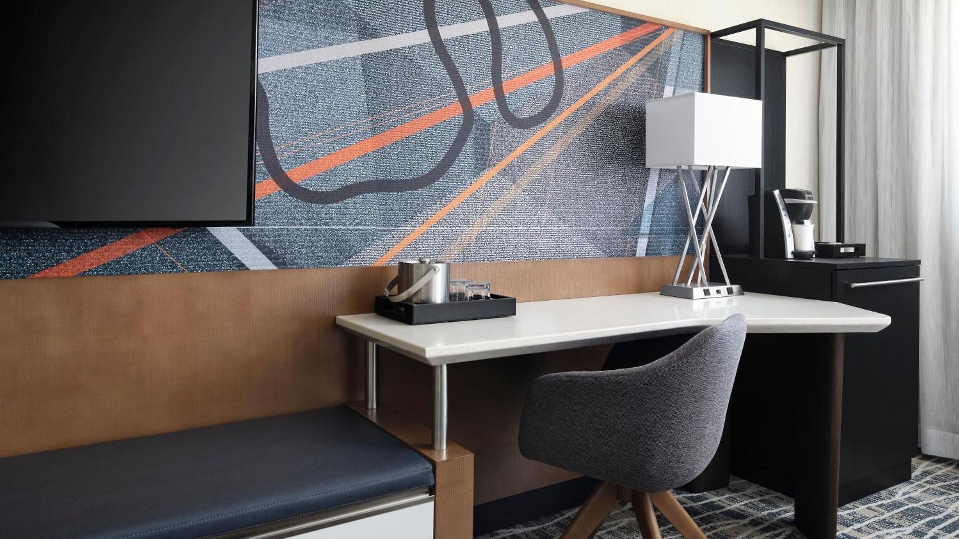 Marriott Airport 4*