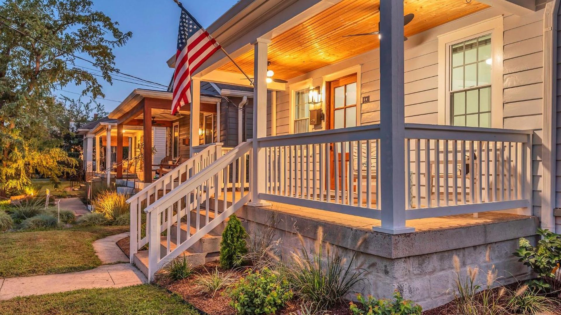 Fully Furnished With Deck Near Center * Nashville