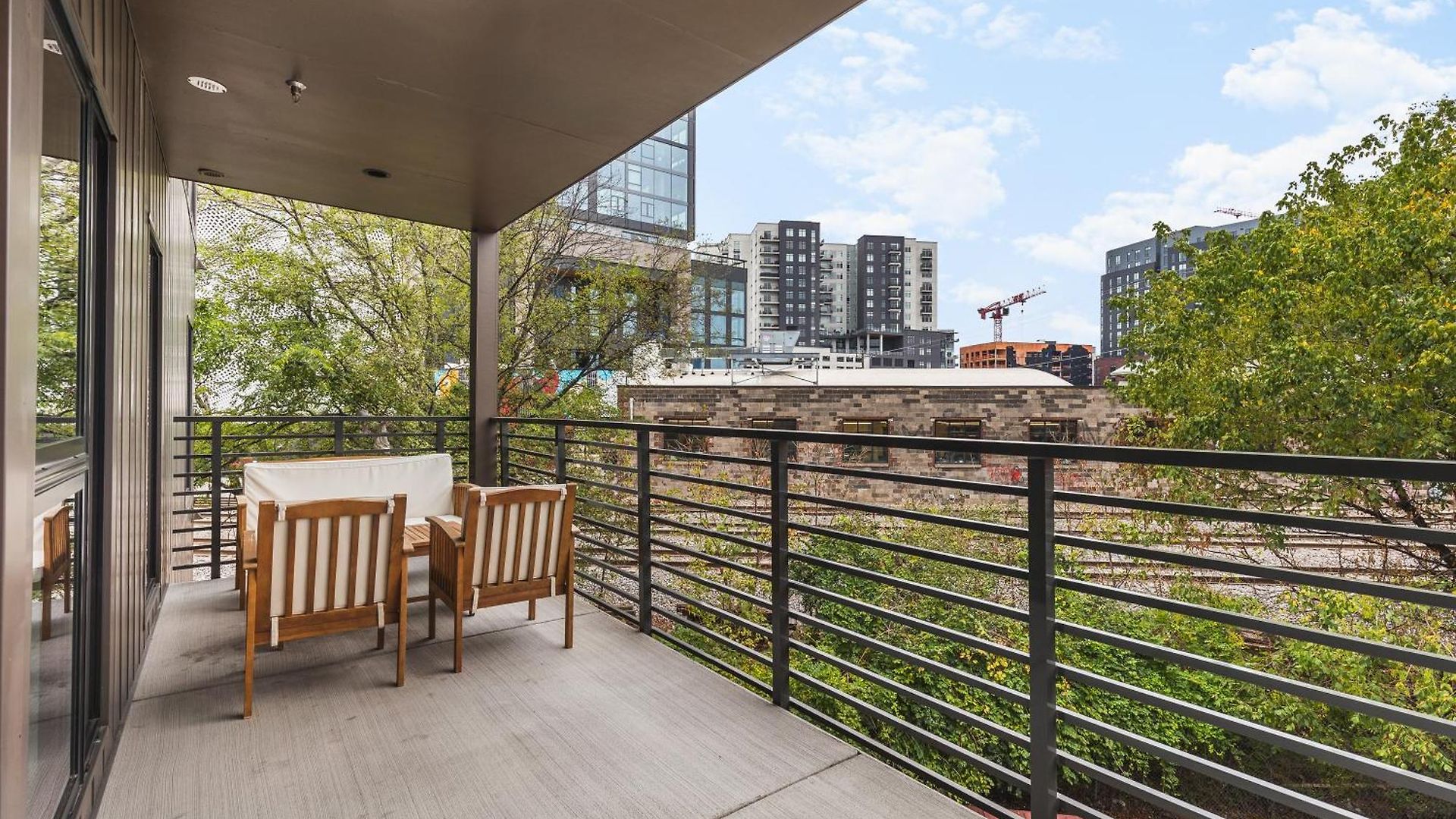 Luxury In The Gulch With Patio Pool Walk To Broadway * Nashville