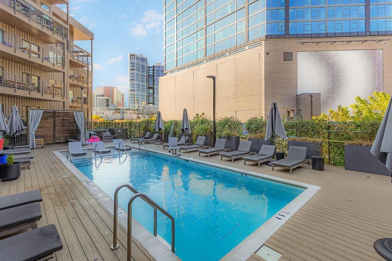 Luxury In The Gulch With Patio Pool Walk To Broadway * Nashville
