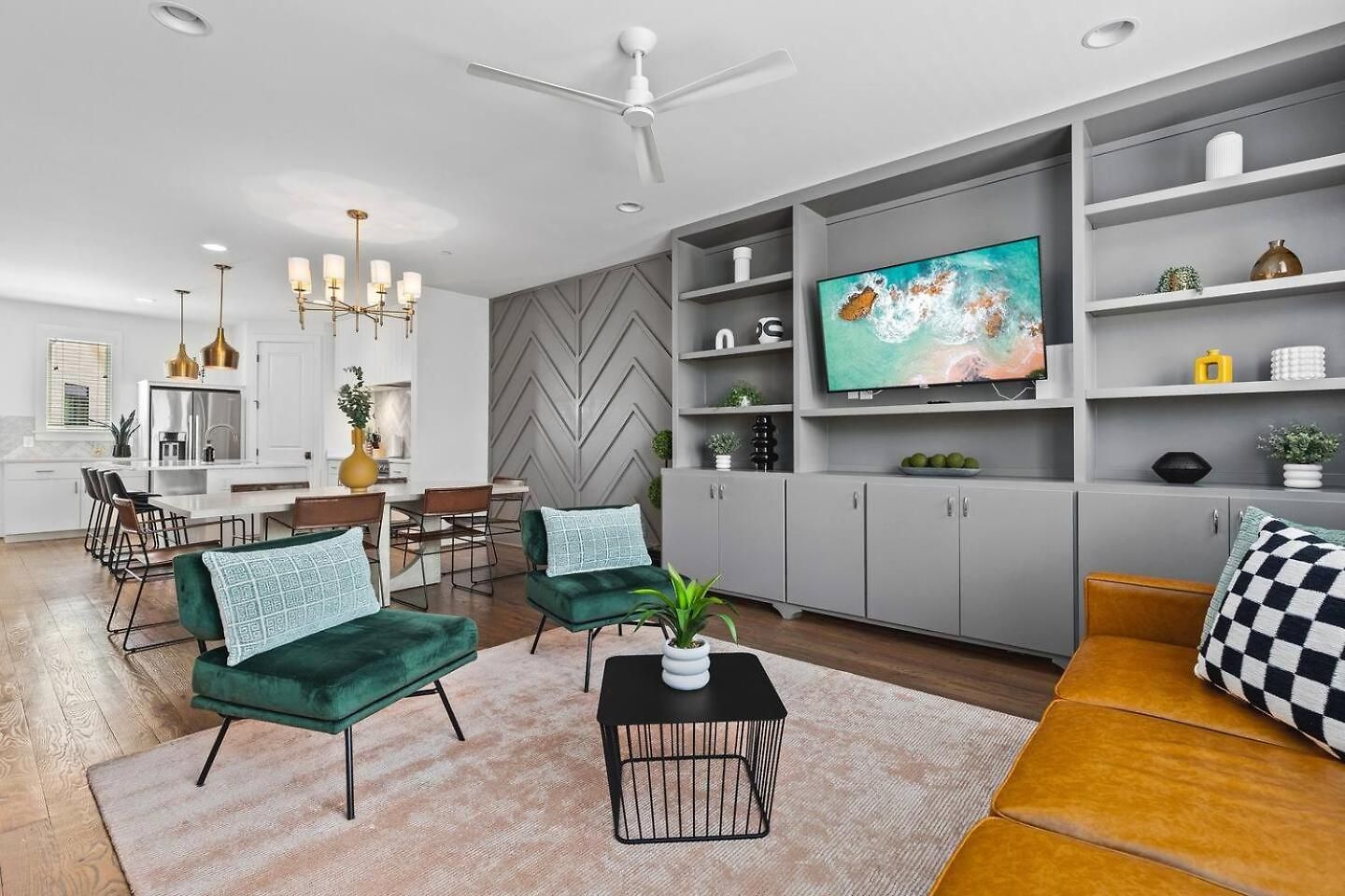 Stunning With Garage And Patio Walk To Restaurants 12 South And Belmont Holiday home *