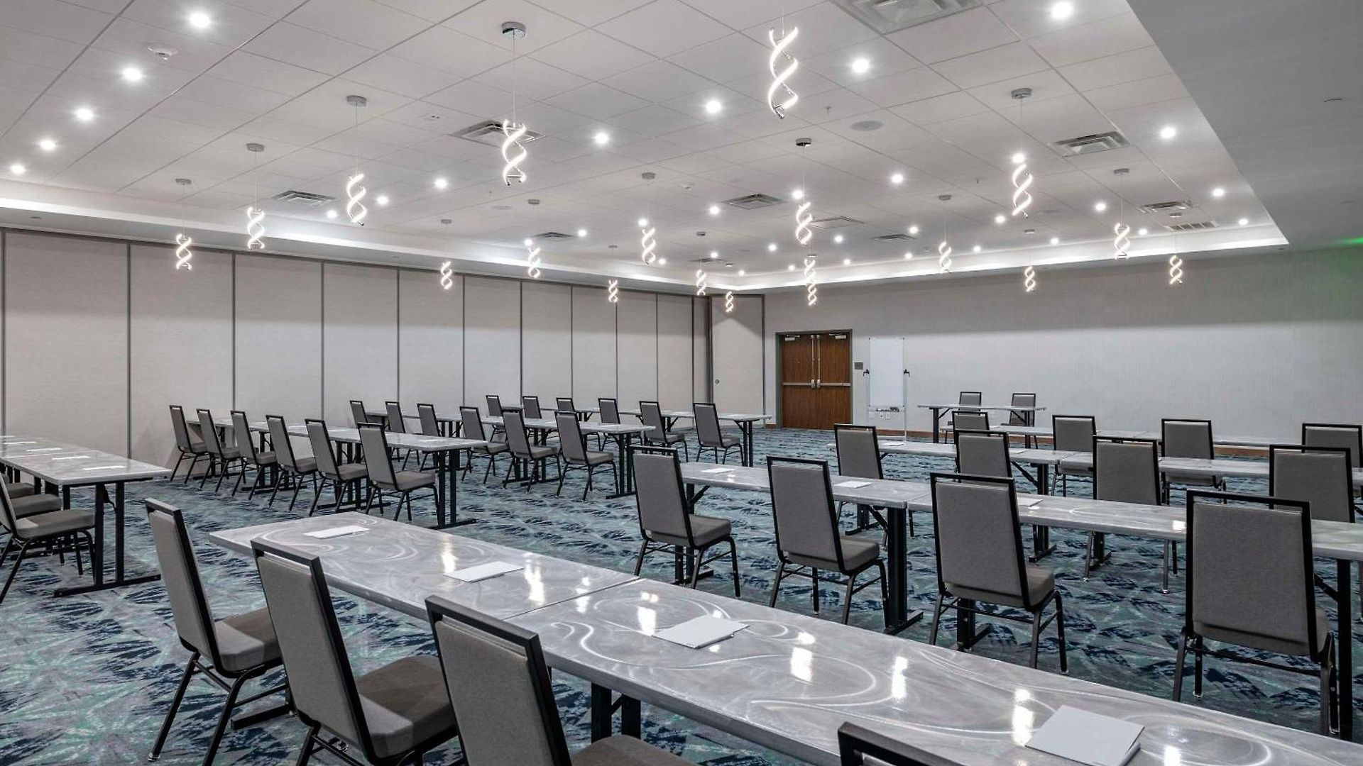 Cambria Airport 5* Nashville