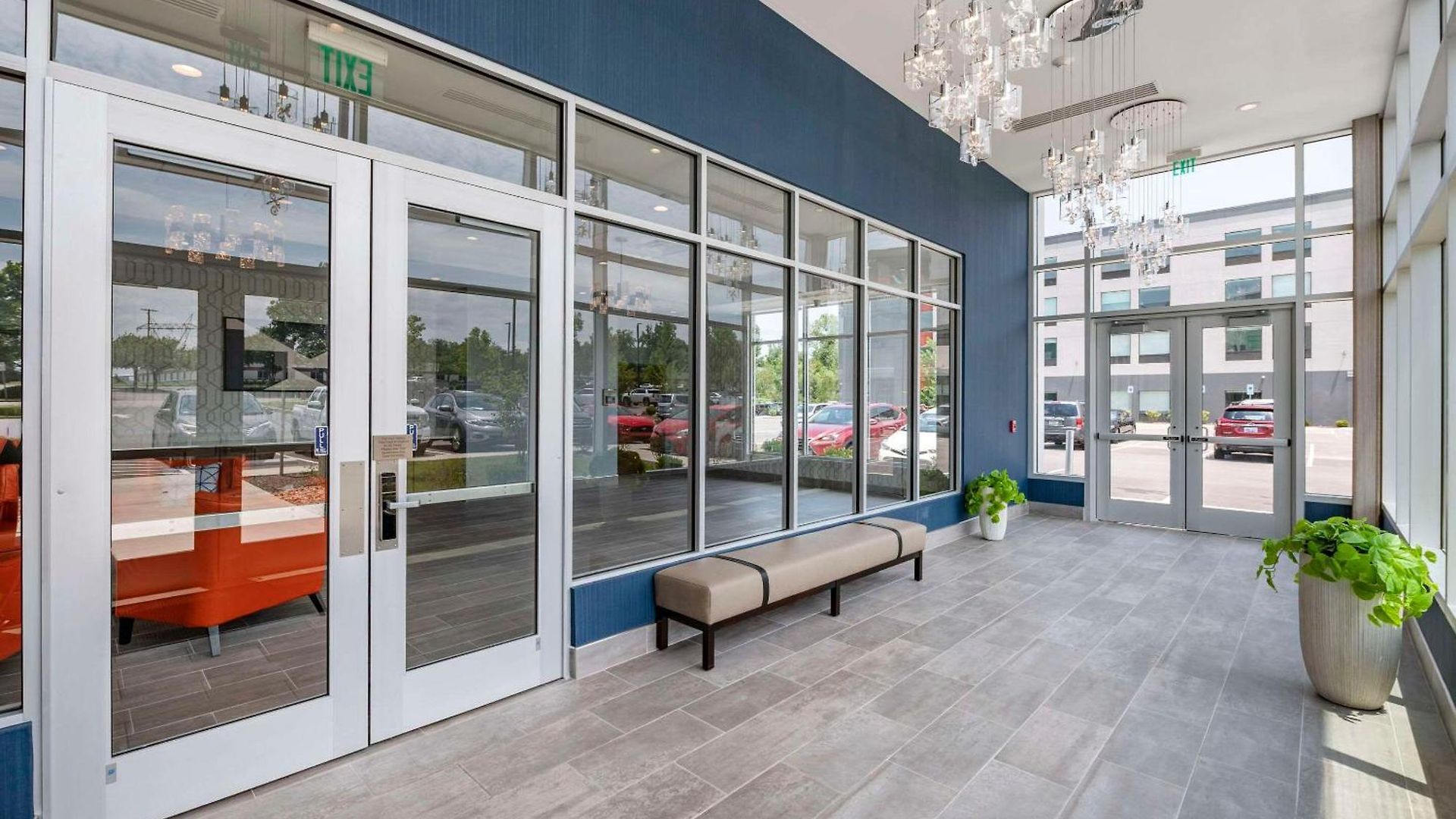 Cambria Airport Hotel