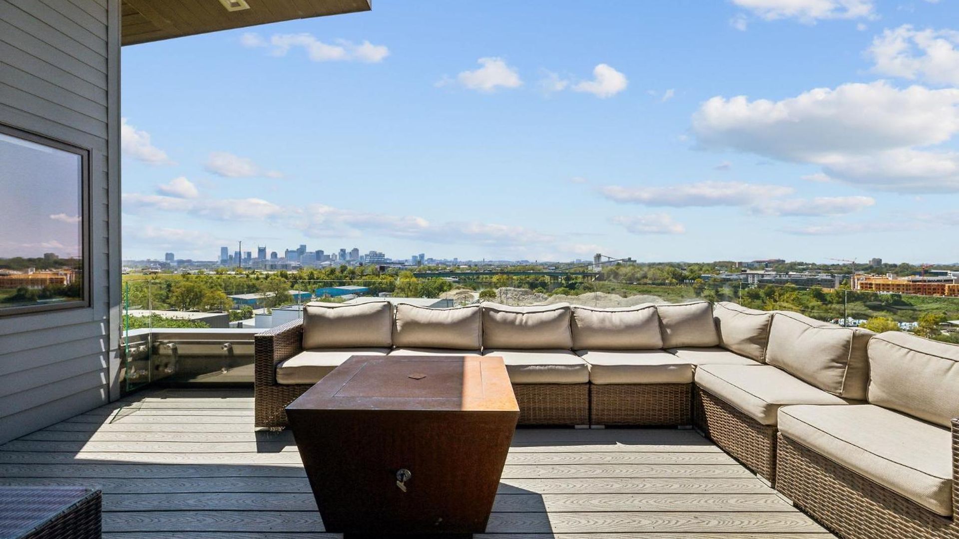 Epic Luxury Mansion W Skyline Views Holiday home *