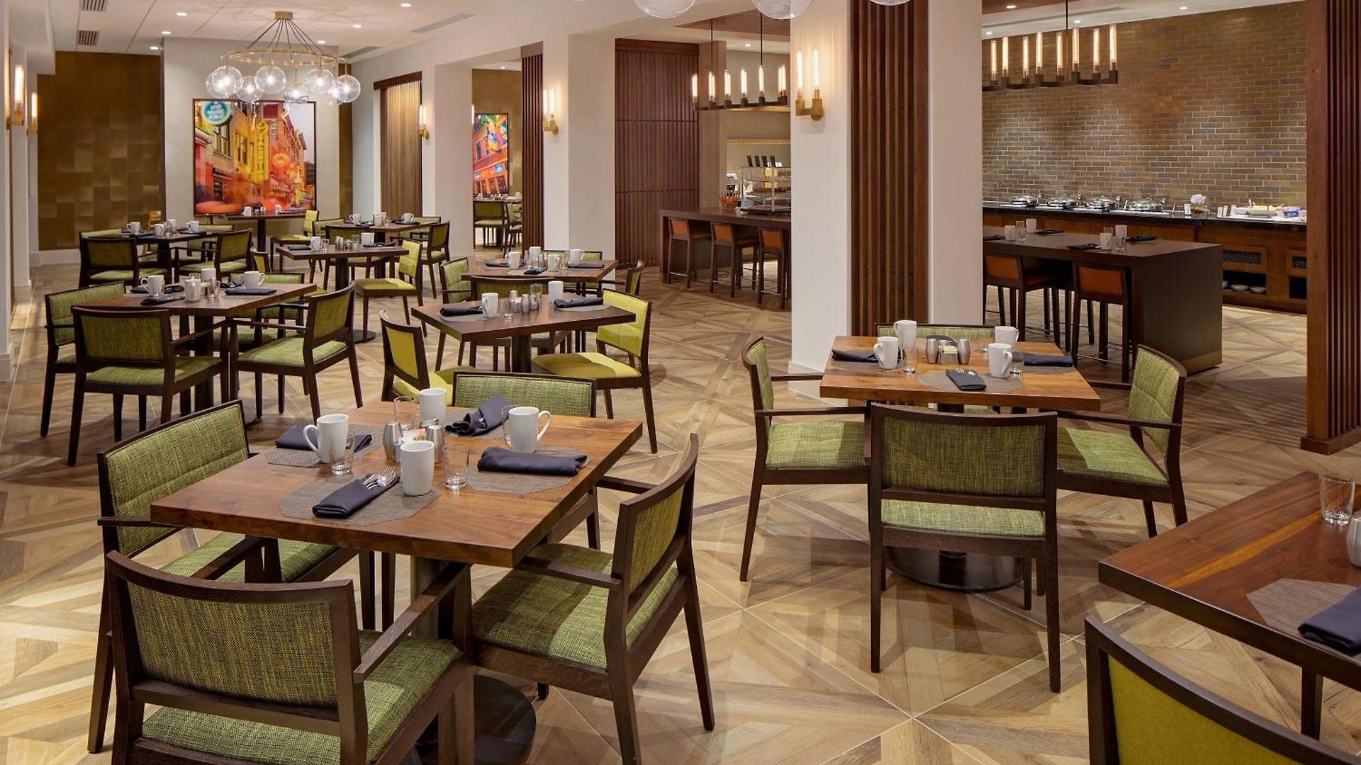 Airport Marriott Hotel