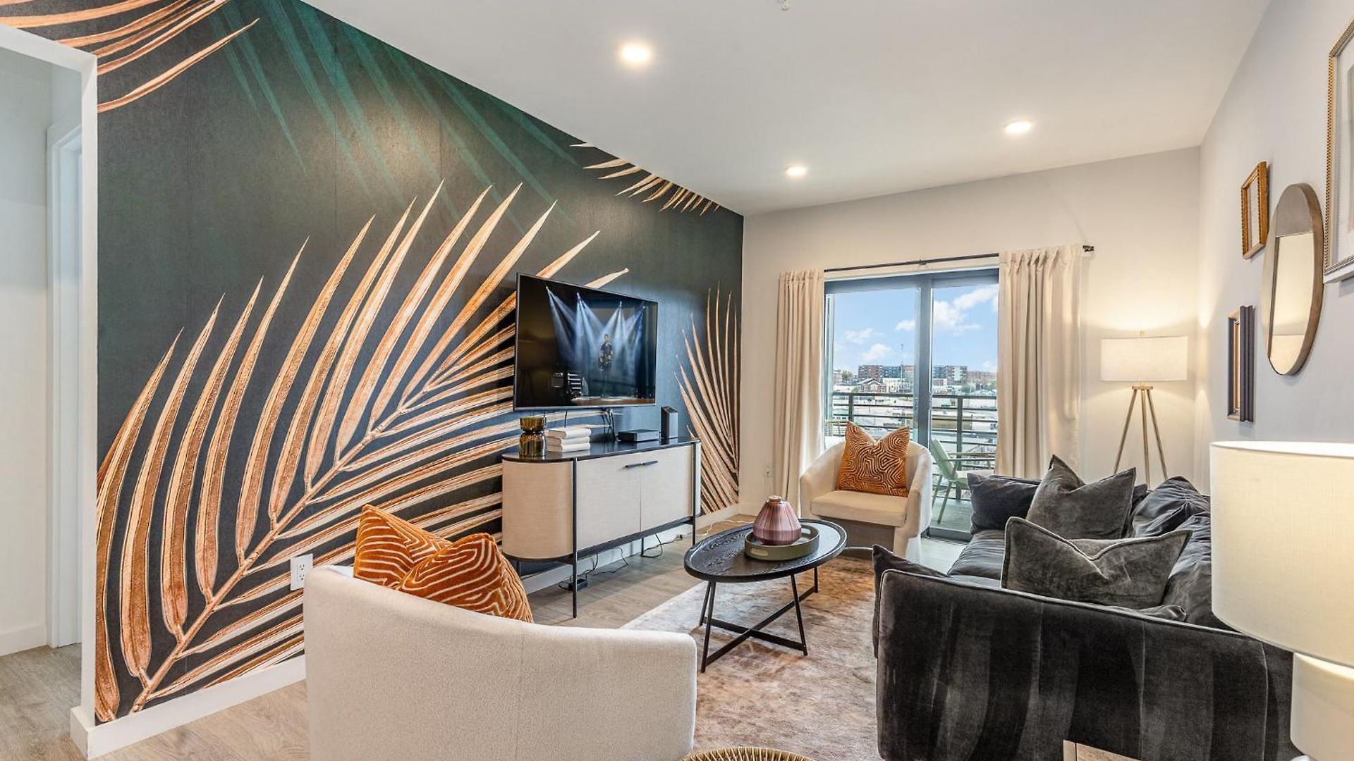 Hyve - Zest - Pool & Gym - Get Ready Vanities Holiday home *