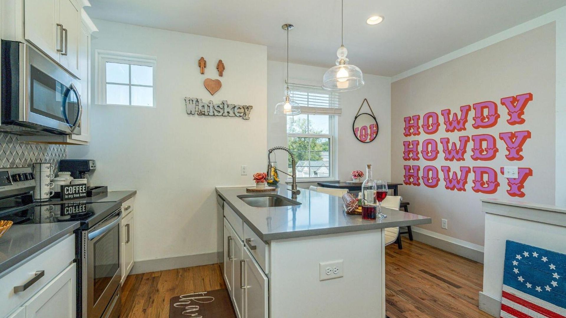 Holiday home - 4908 Delaware Ave Unit G *