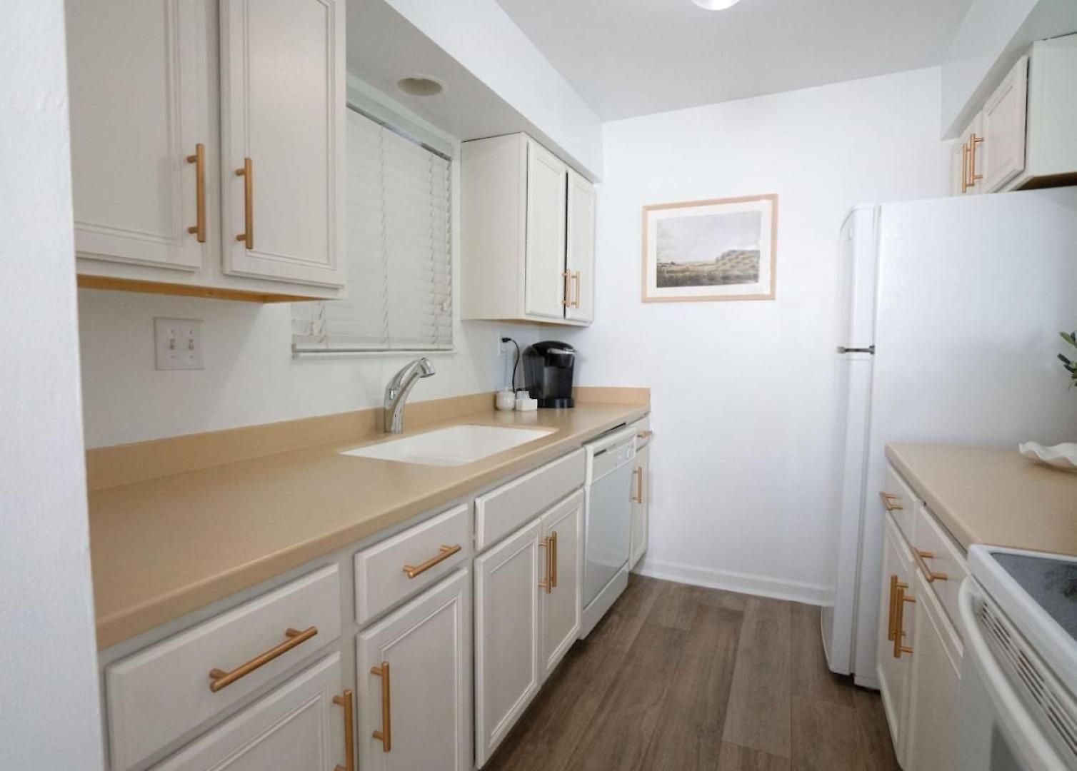 Riverfront Oasis Pool King Bed Walk To Broadway Holiday home *