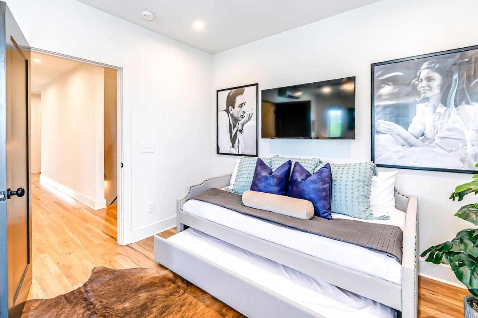 First Down, Last Call Sleeps 22, 1 Mi To Nissan! Holiday home Nashville
