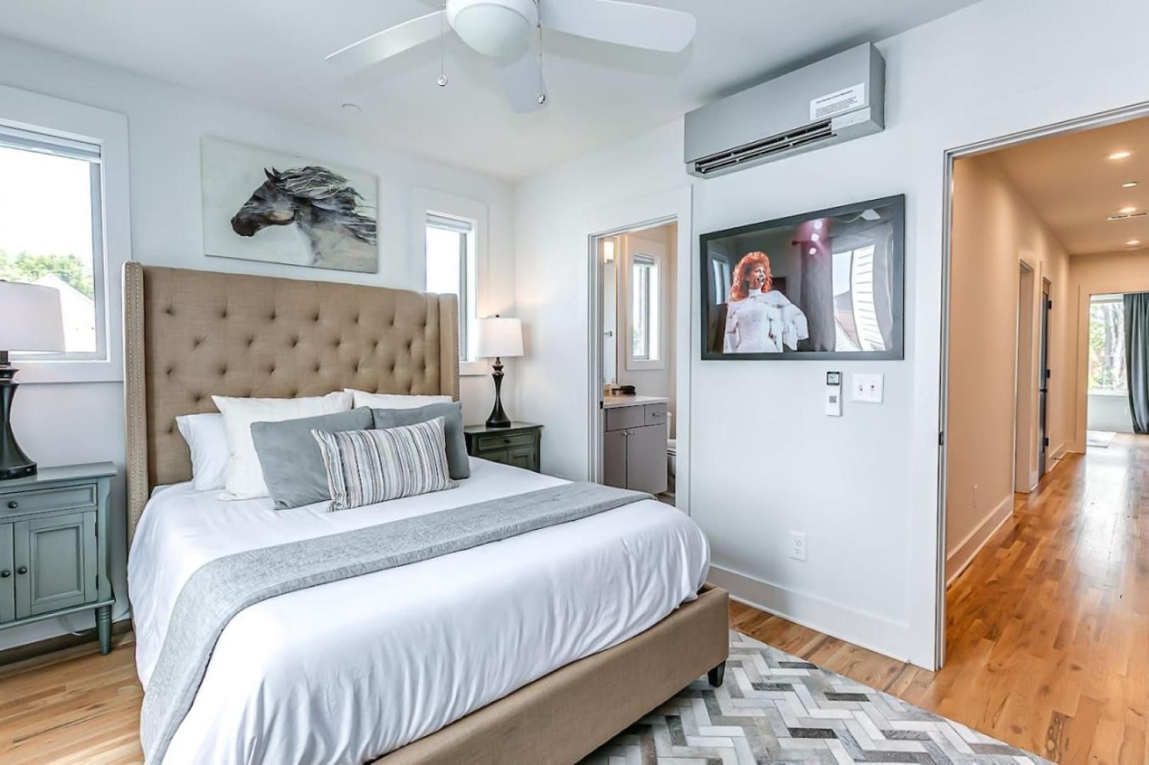 First Down, Last Call Sleeps 22, 1 Mi To Nissan! Nashville
