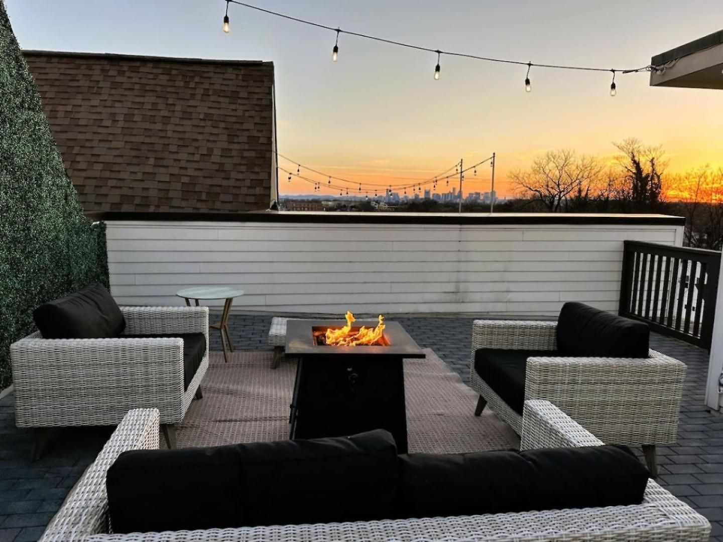 East Nash Rooftop 3 En-suites Views *