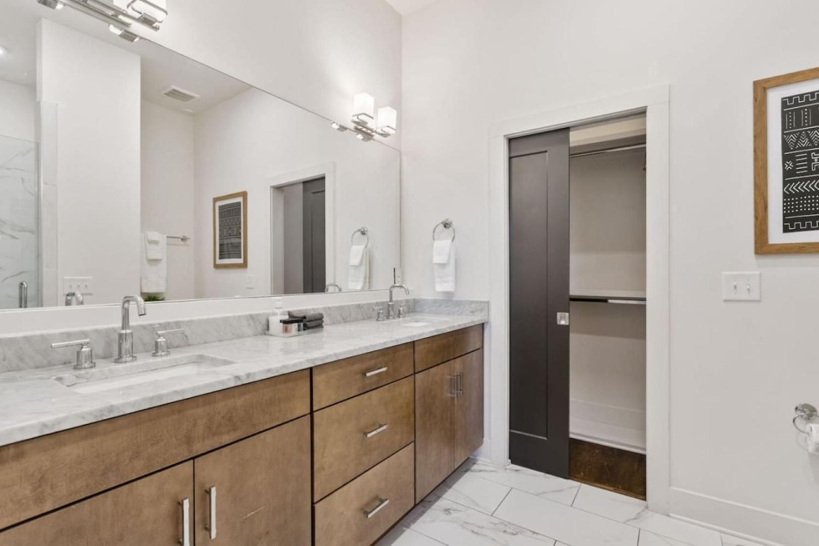 East Nash Rooftop 3 En-suites Views Holiday home Nashville
