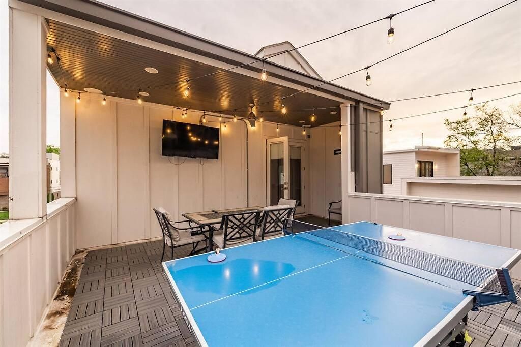 Holiday home Luxury House - Heated Pool - In The Gulch - Walk Anywhere *