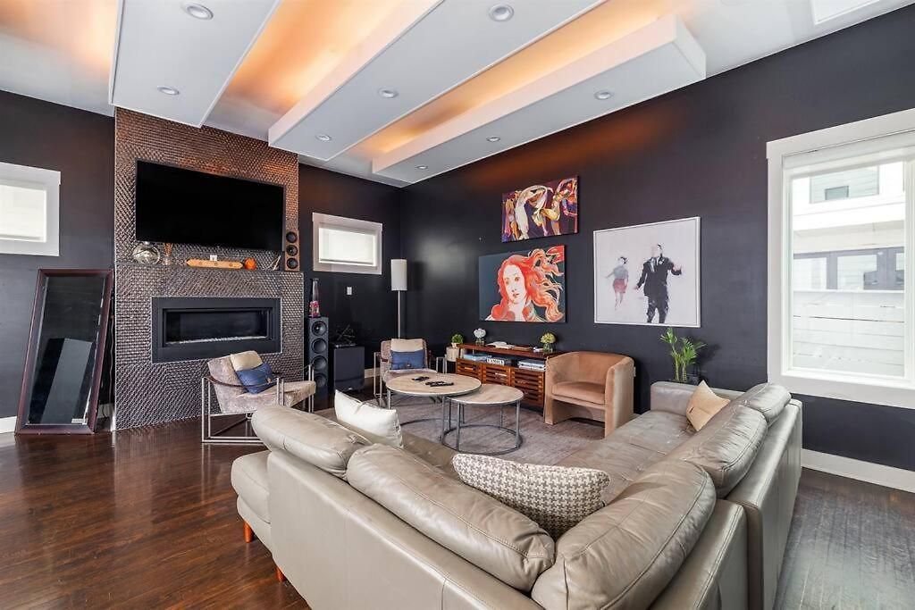 Luxury House - Heated Pool - In The Gulch - Walk Anywhere Holiday home *