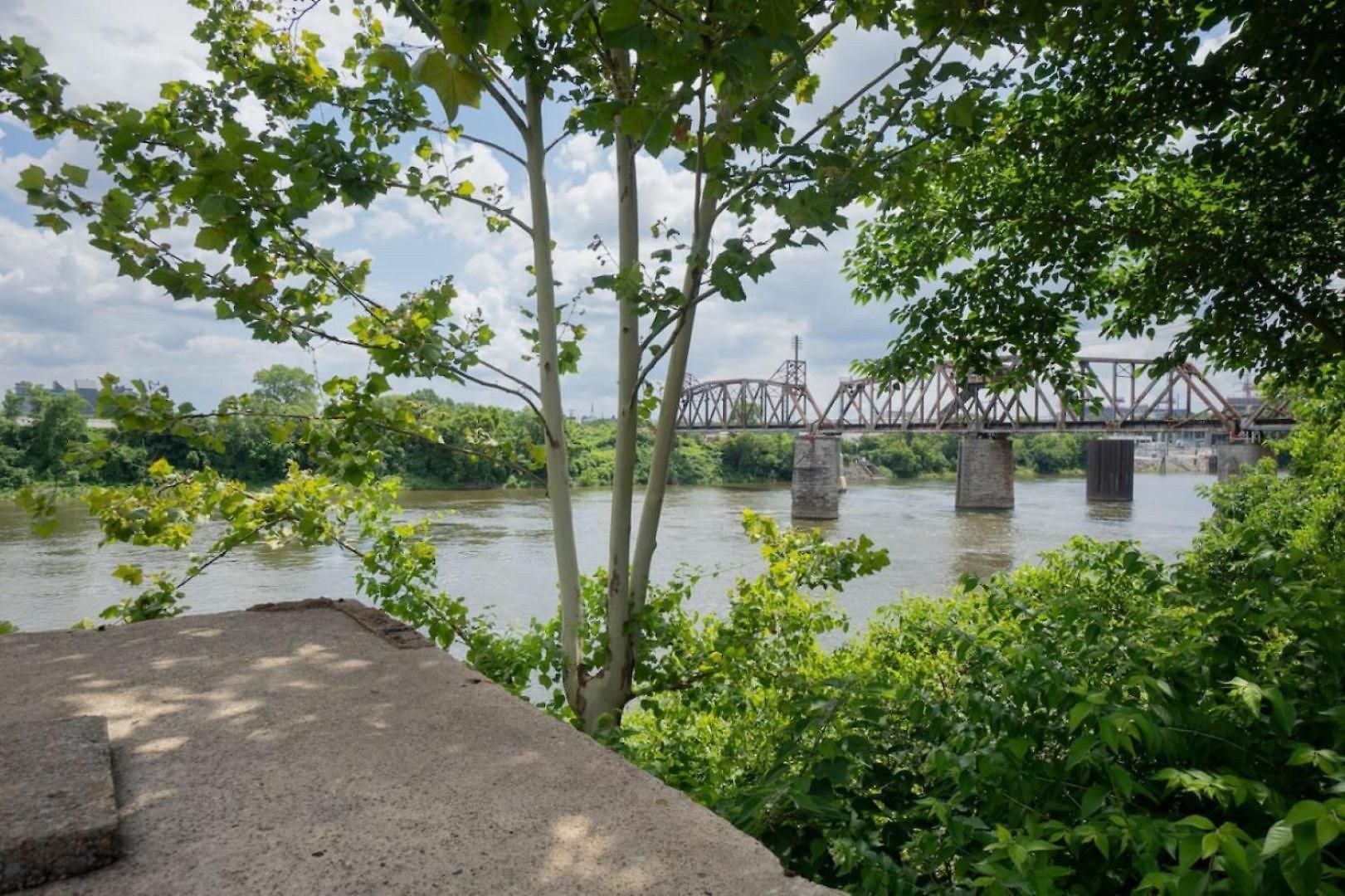 Holiday home Riverfront Oasis Pool King Bed Walk To Broadway Nashville