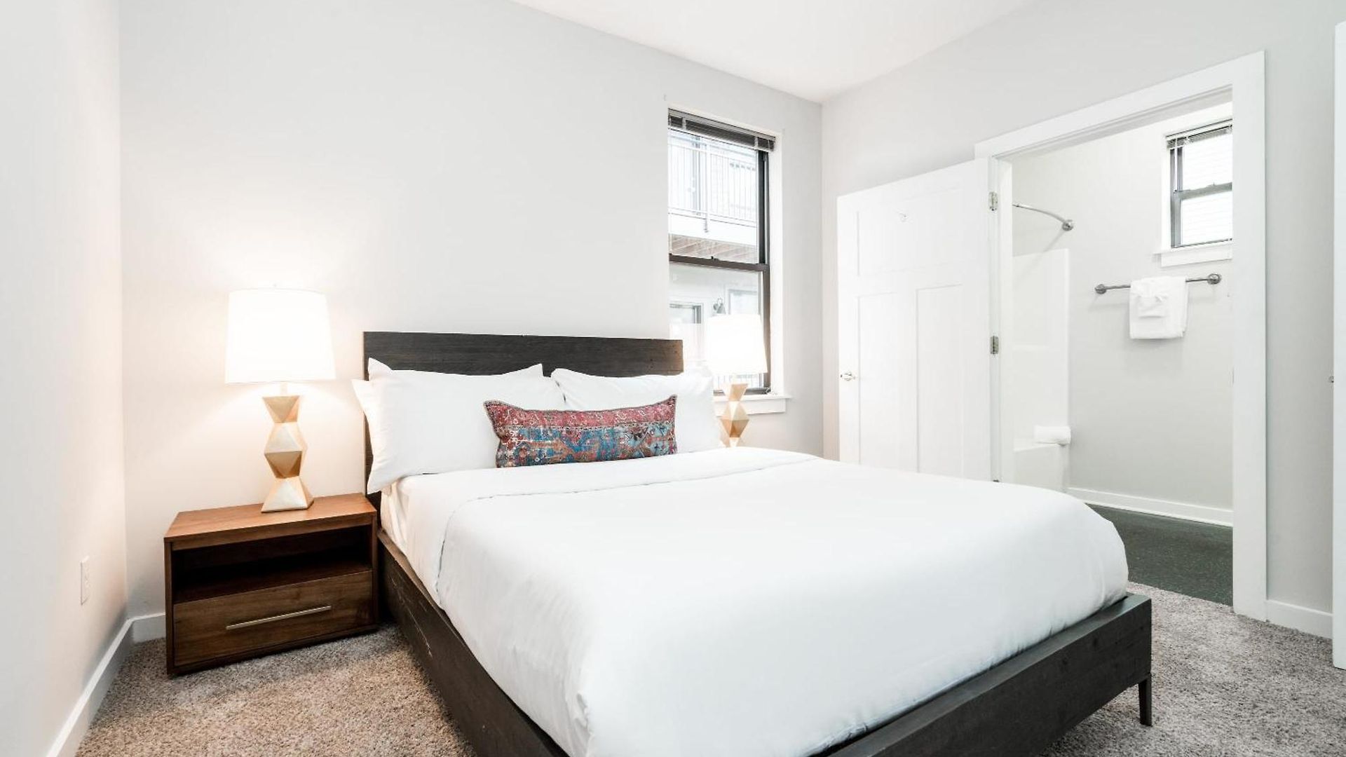 Cozysuites Musicrow Spacious 1br In Nashville! 45 Apartment *