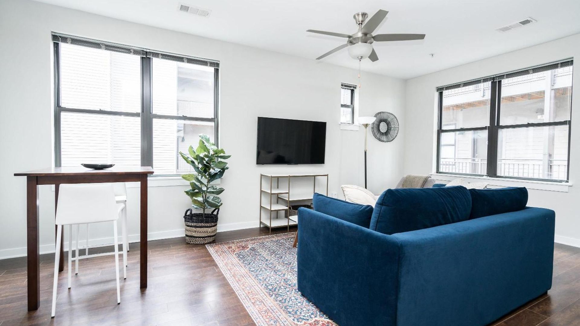 Cozysuites Musicrow Spacious 1br In Nashville! 45 *