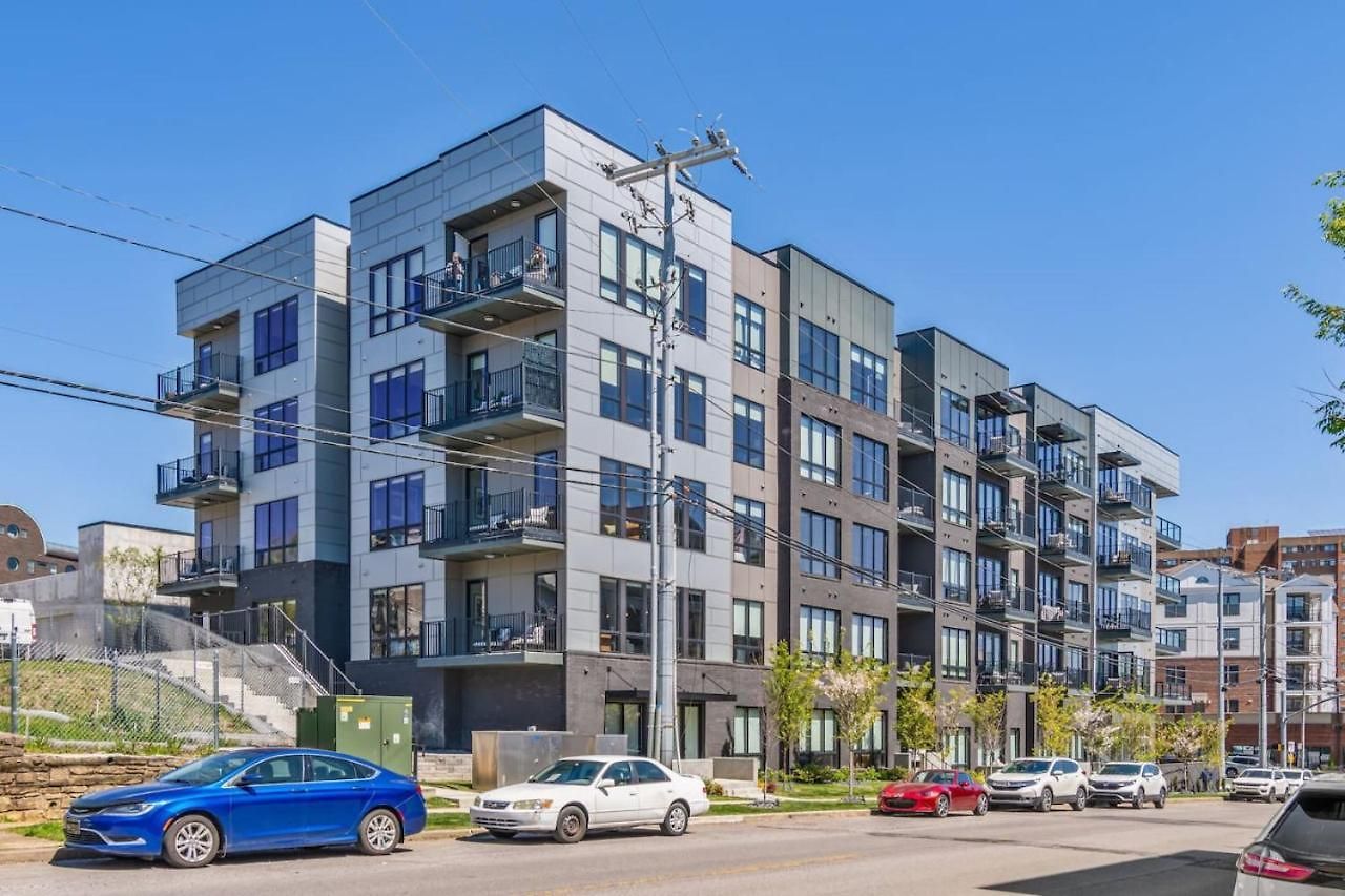 Holiday home Walk To Nightlife, Vanderbilt, Minutes To Broadway *