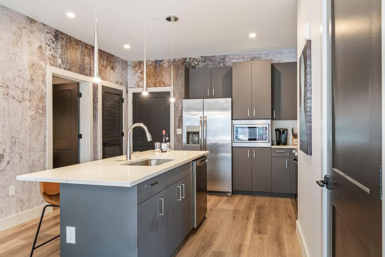 Walk To Nightlife, Vanderbilt, Minutes To Broadway *
