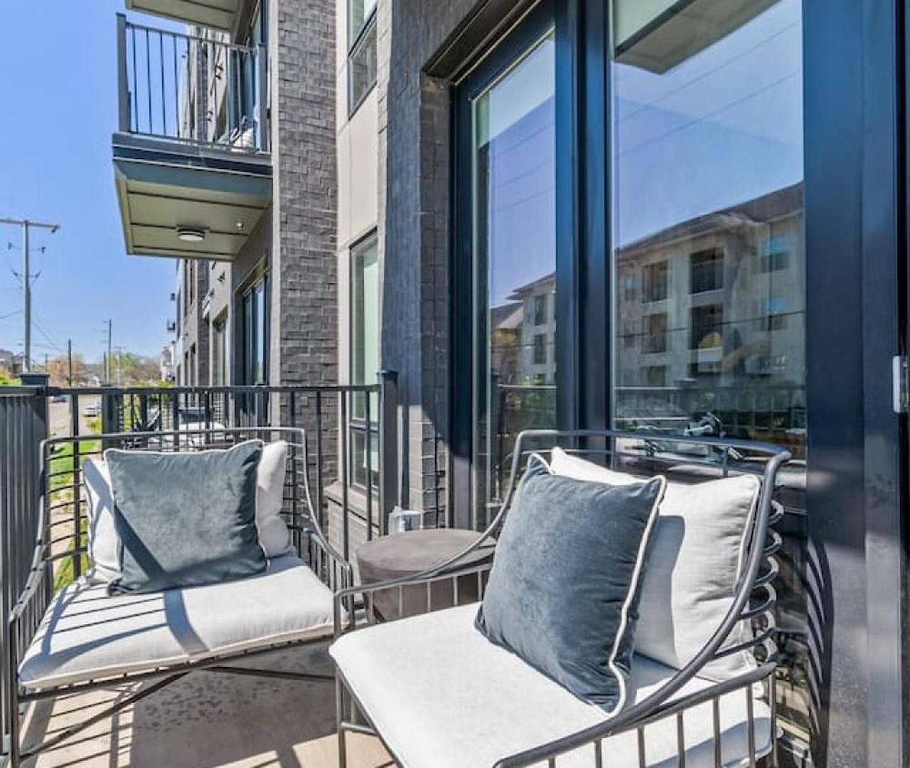 Walk To Nightlife, Vanderbilt, Minutes To Broadway Holiday home