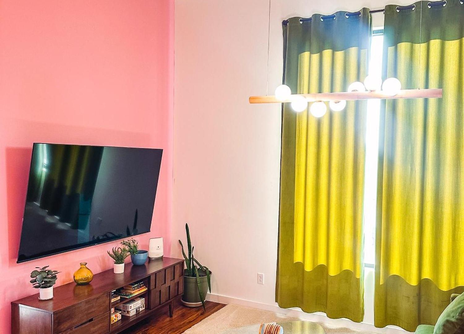 Vintage Vibes - Minutes From The Broadway Buzz Holiday home *