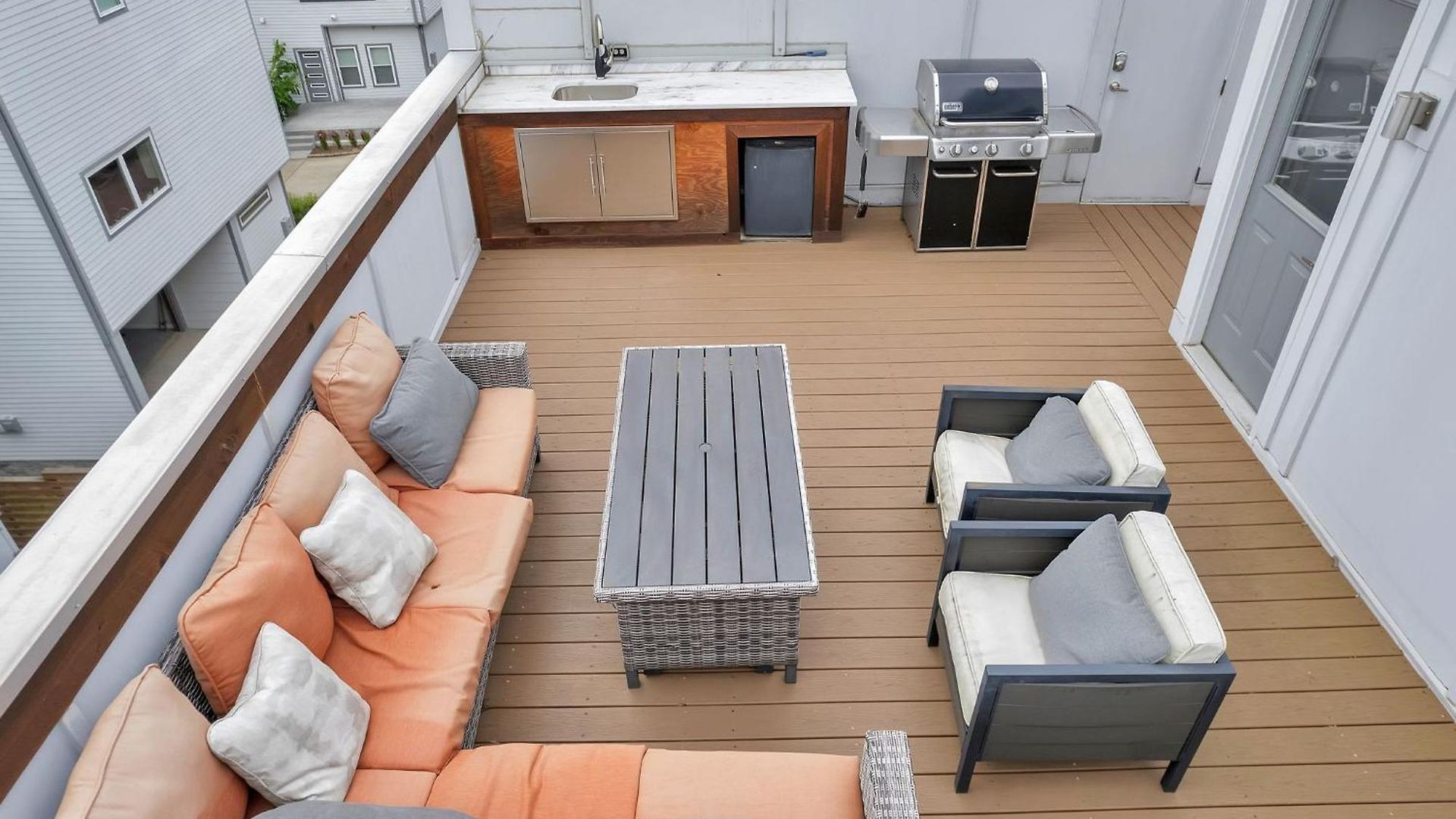 Lux East Nash-hot Tub & Rooftop Patio Nashville