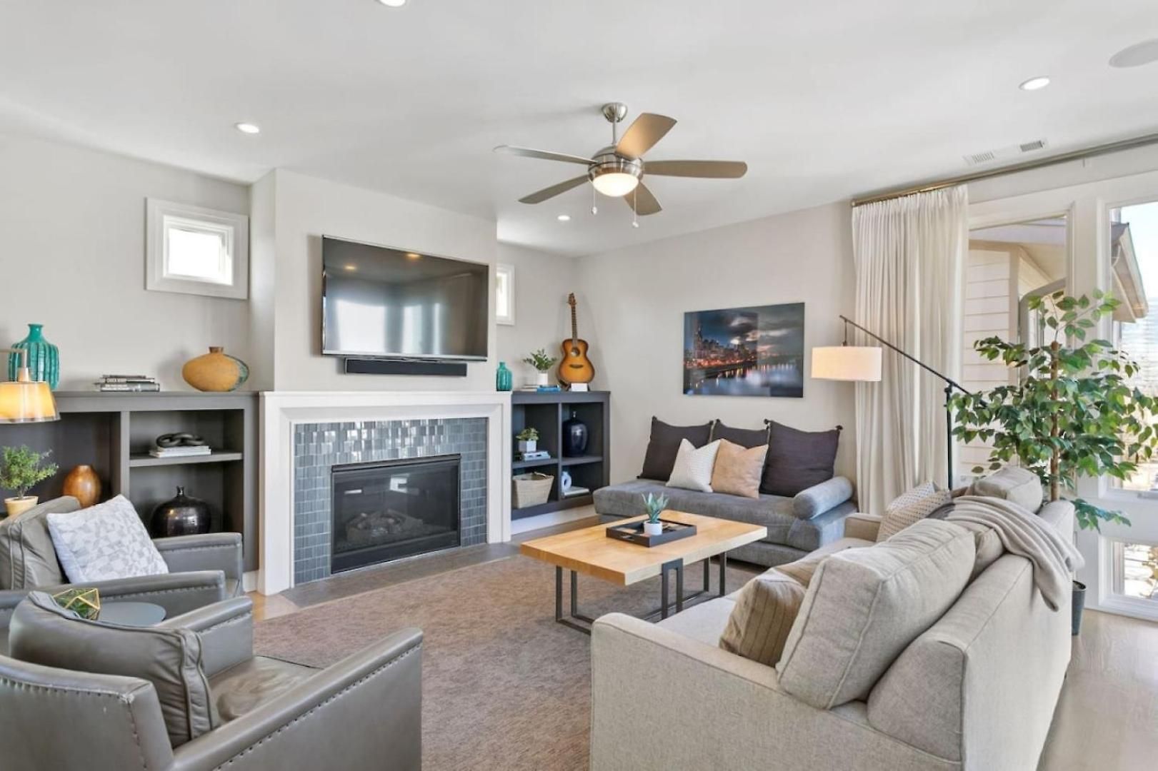 Holiday home Steps To The Gulch 4Br 3,5 Ba Rooftop Wet Bar