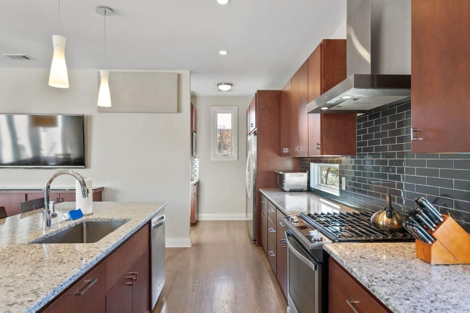 Steps To The Gulch 4Br 3,5 Ba Rooftop Wet Bar Nashville
