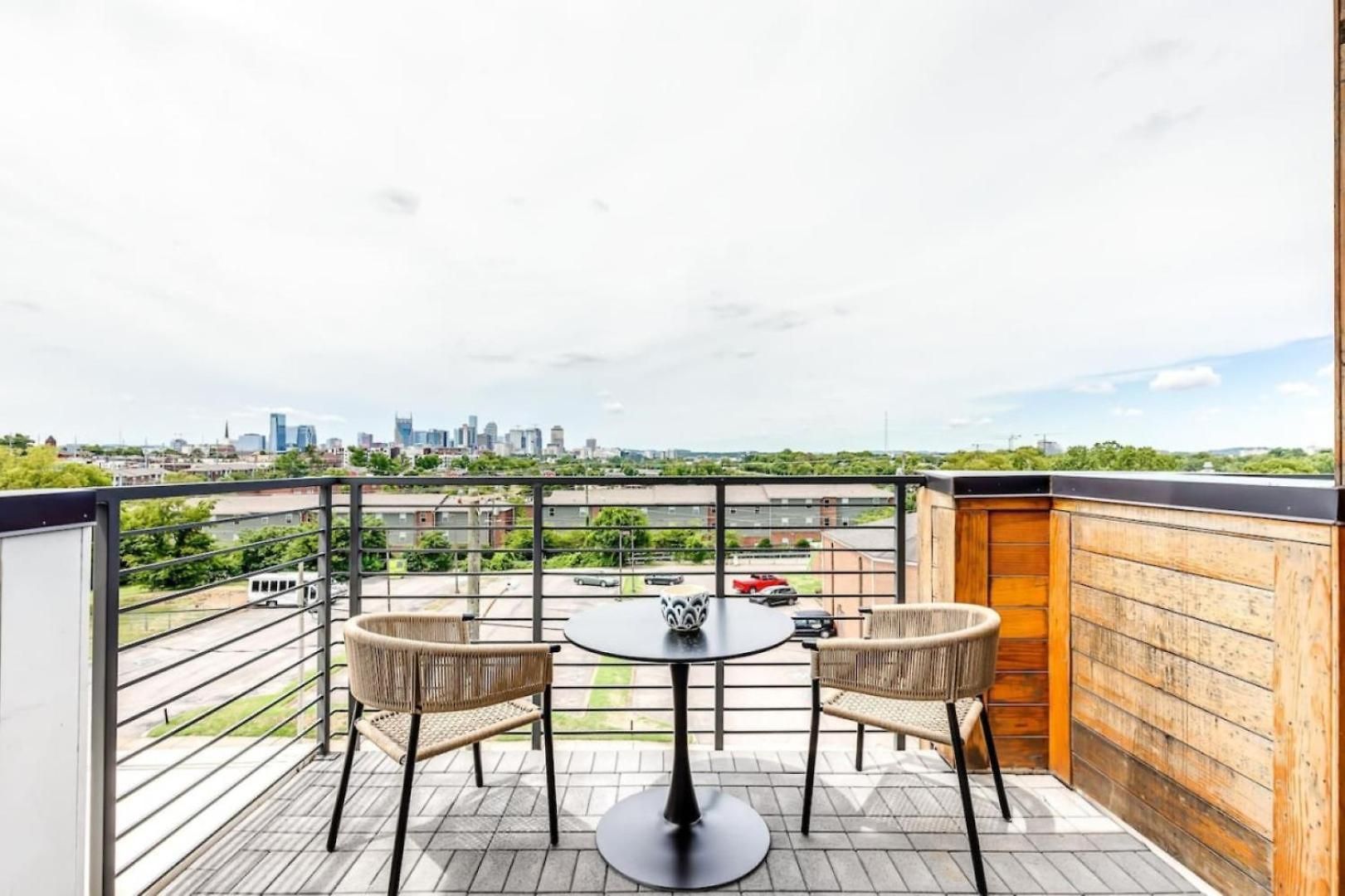 Holiday home Skyline View With Rooftop Deck *