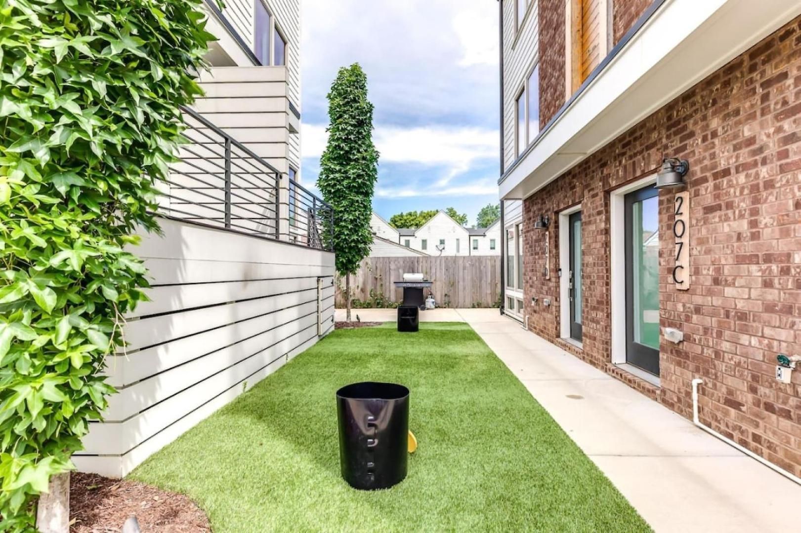 Skyline View With Rooftop Deck Holiday home Nashville
