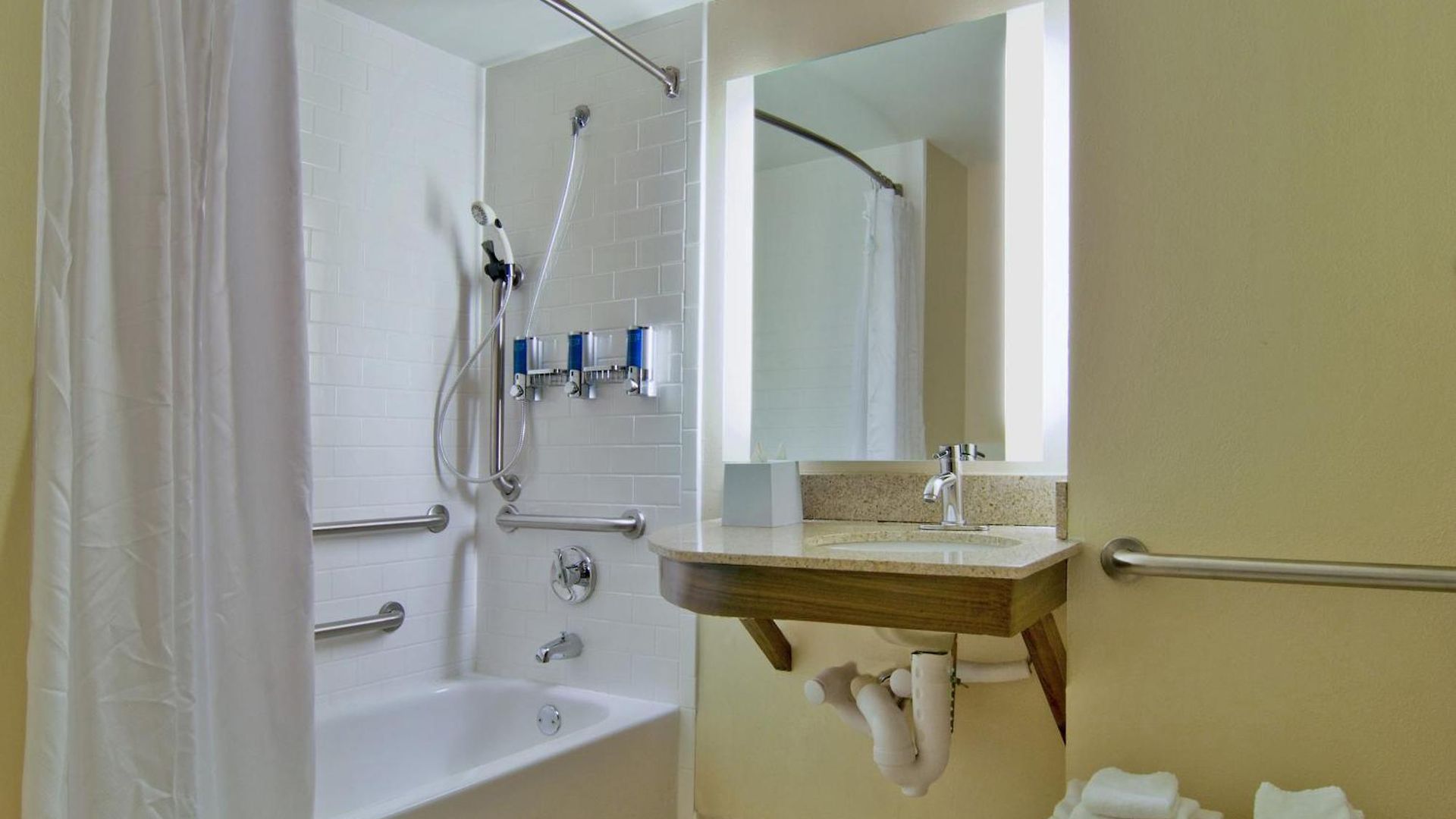 Four Points By Sheraton Airport Hotel Nashville