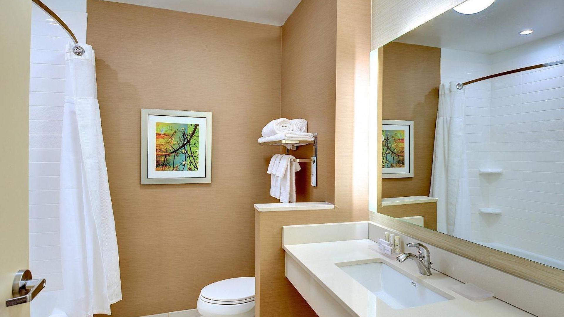 Fairfield & By Marriott Downtown-metrocenter Nashville