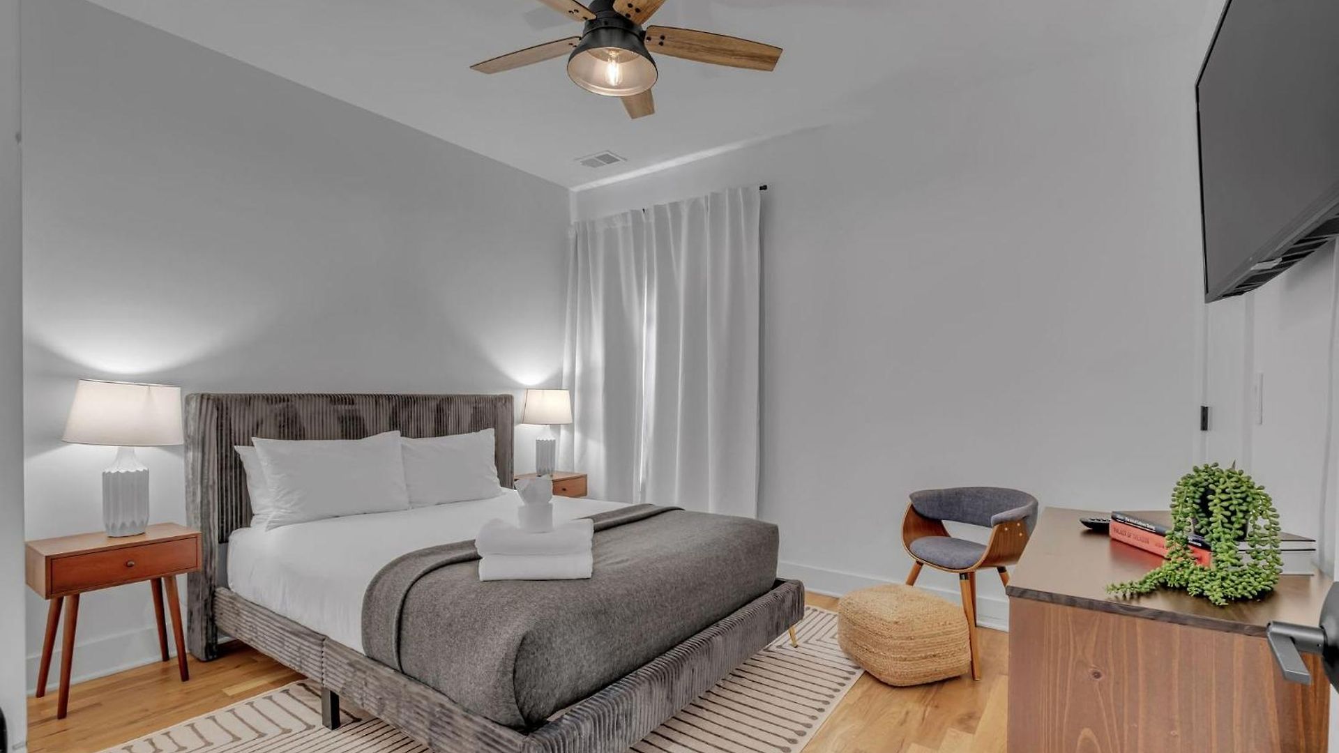 Lux East Nash-awesome Location- 30 Days Holiday home Nashville