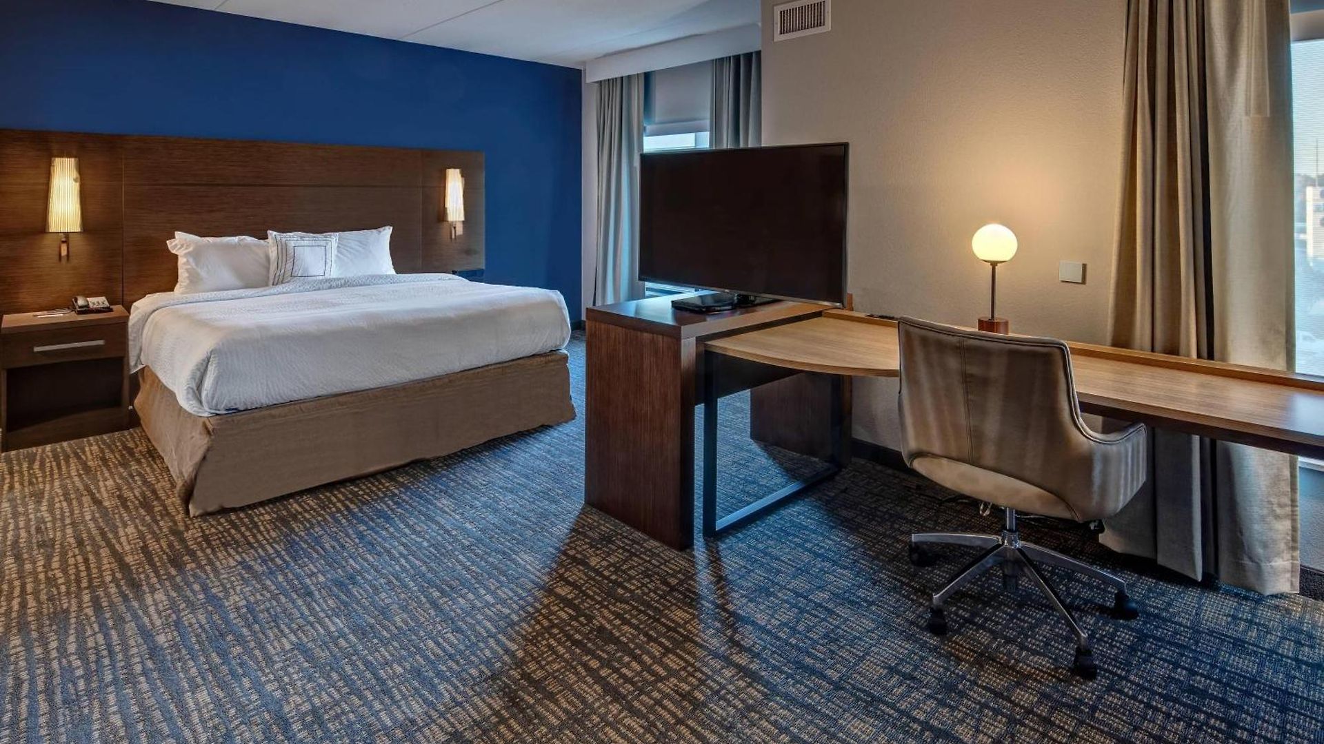 By Marriott At Opryland 3*