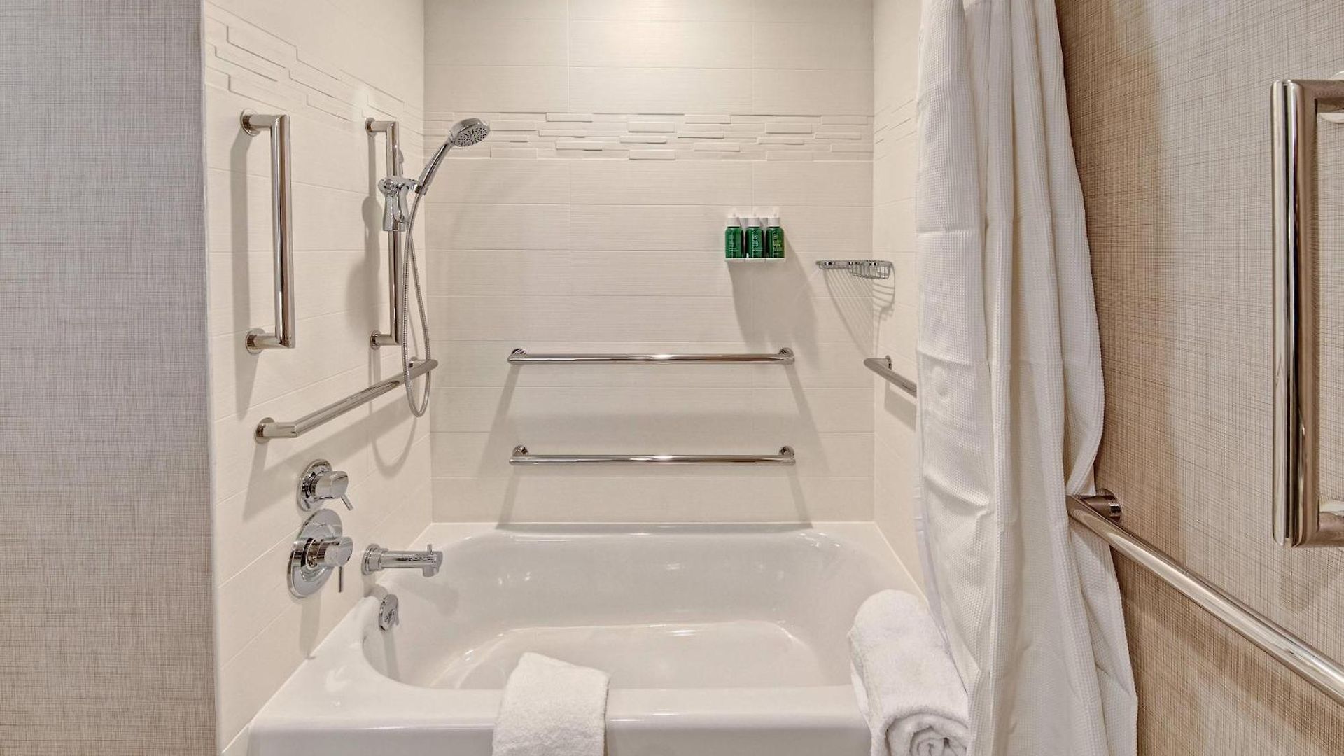 By Marriott At Opryland 3*