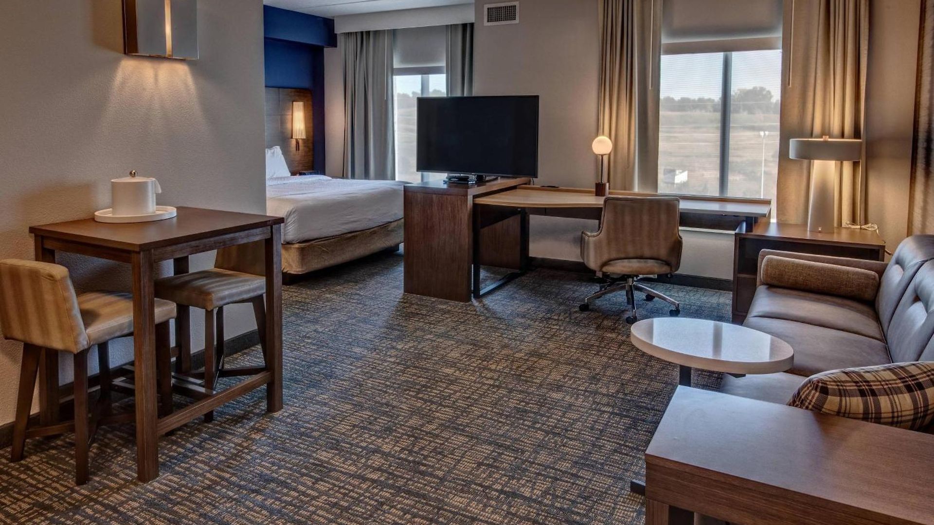 Hotel By Marriott At Opryland 3*