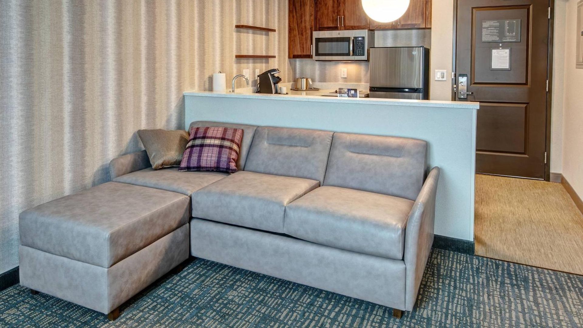 By Marriott Hills Nashville