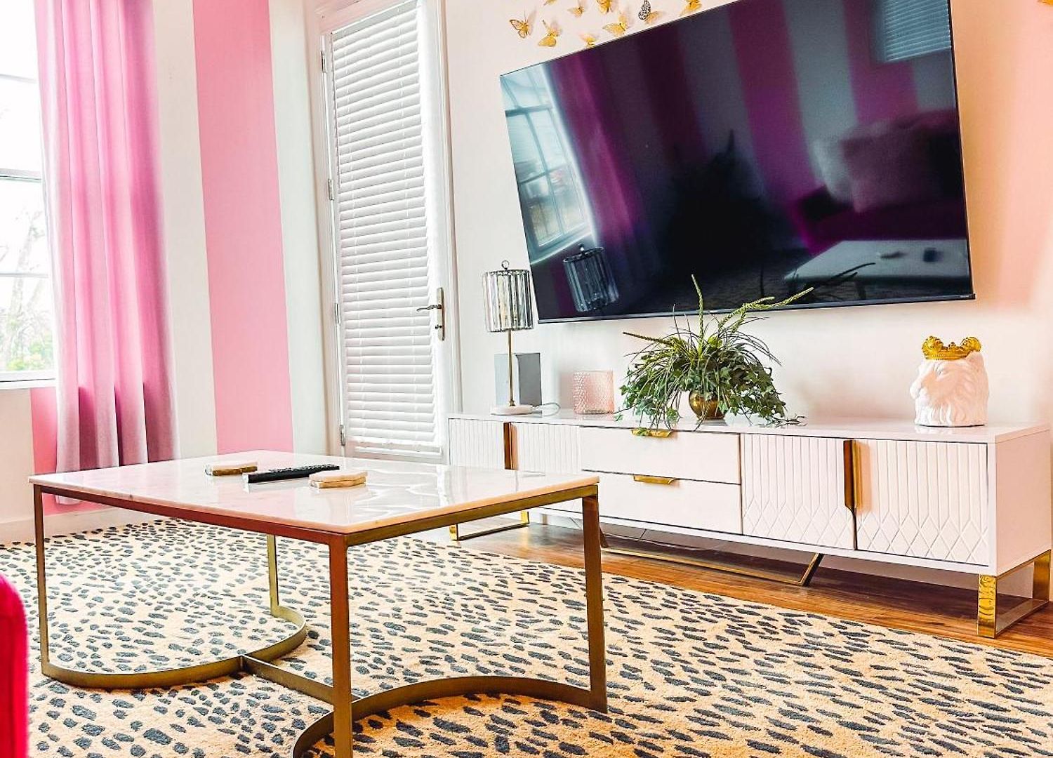 Dolly's Delight - Boutique Bliss Mins From Broadway Holiday home *