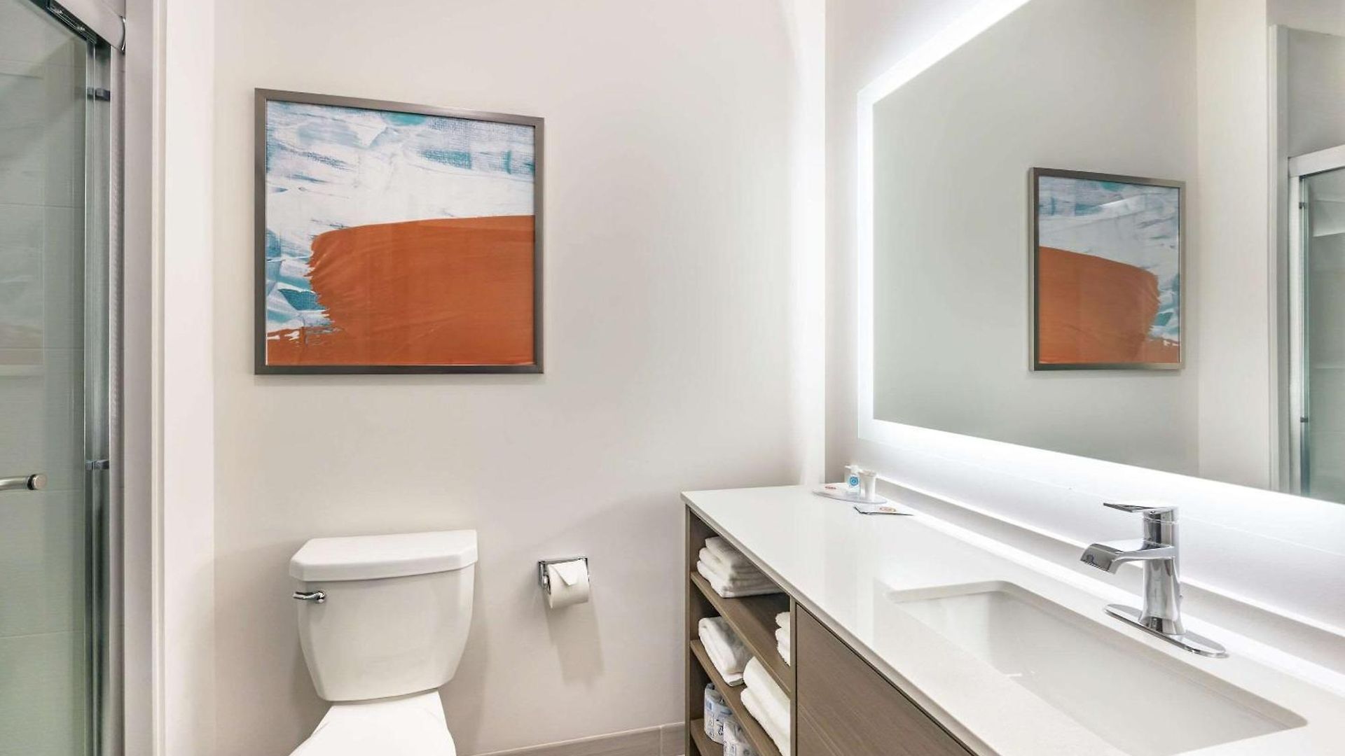 Comfort & Bellevue Hotel 4*