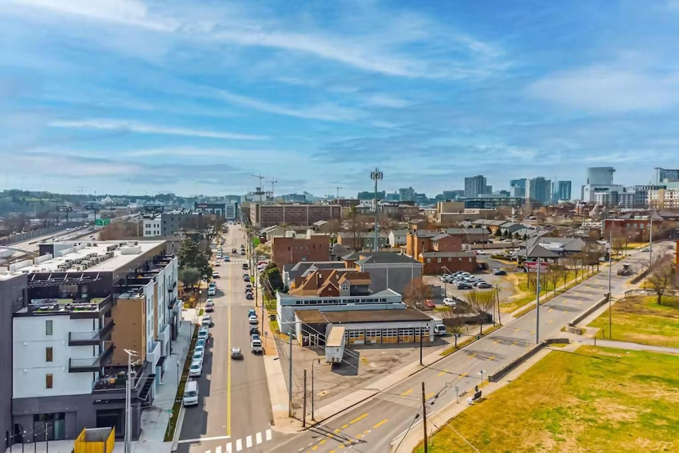 The Muse - Modern 2br With Private Balcony And Rooftop Access * Nashville