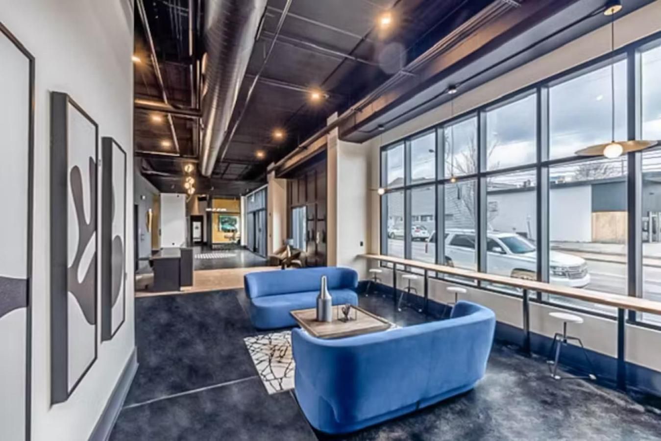 Apartment The Muse - Modern 2br With Private Balcony And Rooftop Access