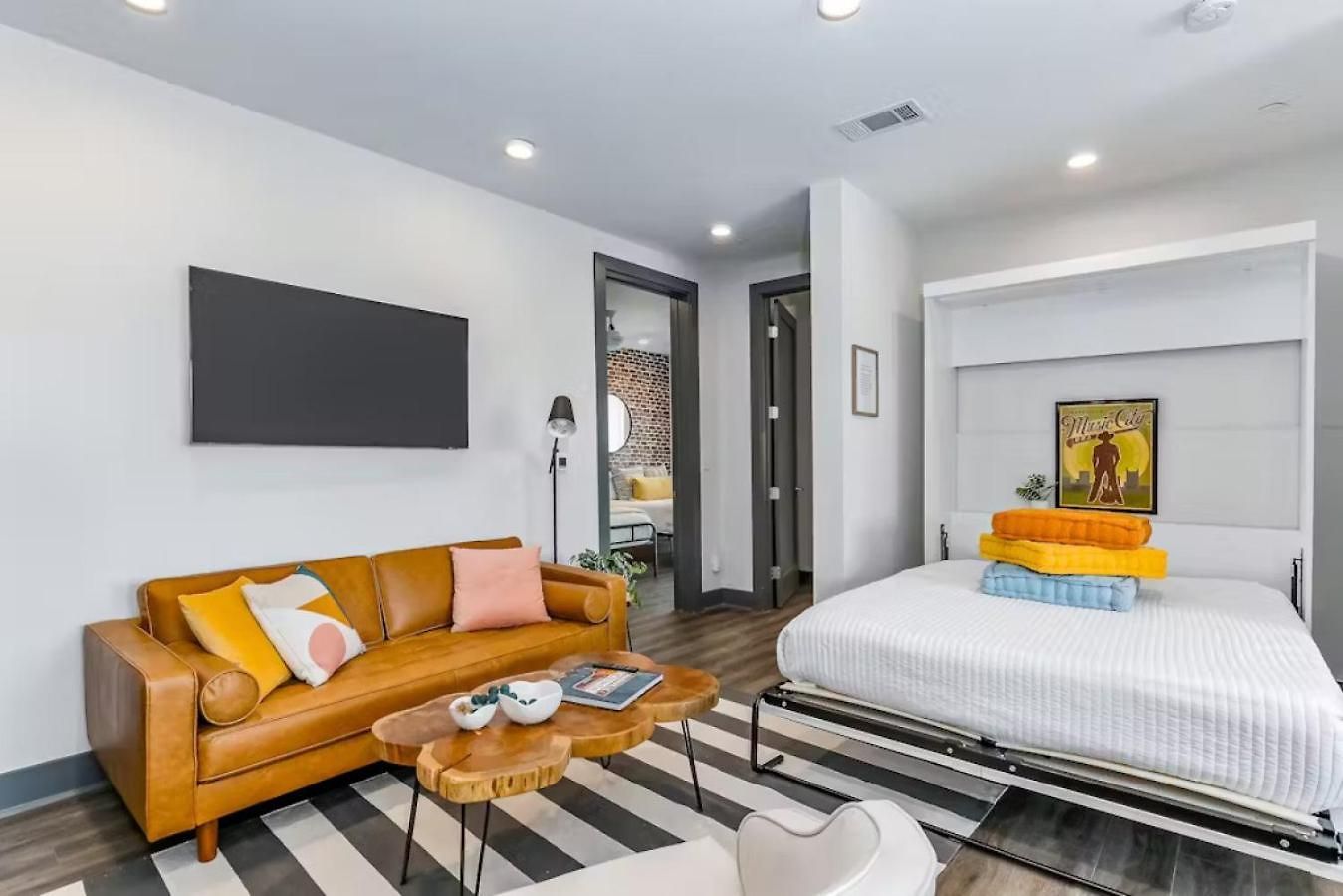 The Muse - Modern 2br With Private Balcony And Rooftop Access * Nashville